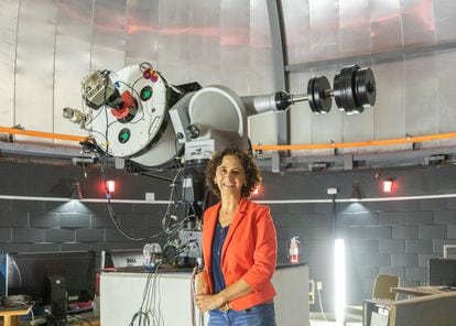 La astrónoma española Noemí Pinilla-Alonso en el Observatorio Robinson de la Universidad Central de Florida (EE UU).