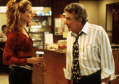 En 'Erin Brockovich' (2000), la protagonista no solo tenía que enfrentarse a una empresa multimillonaria y corrupta, sino a algo más cotidiano y doloroso: el desprecio de su jefe y la minusvaloración de su trabajo.