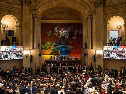 Legisladores asisten a una sesión del Congreso en el Capitolio Nacional, en Bogotá, el 20 de julio de 2022.