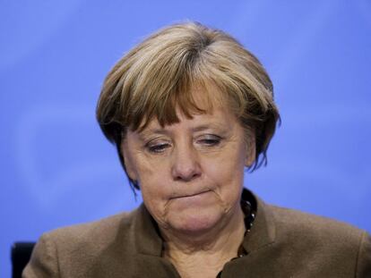 La canciller Angela Merkel, tras reunirse con los líderes de los Estados alemanes para hablar de la crisis migratoria, el pasado jueves en Berlín.