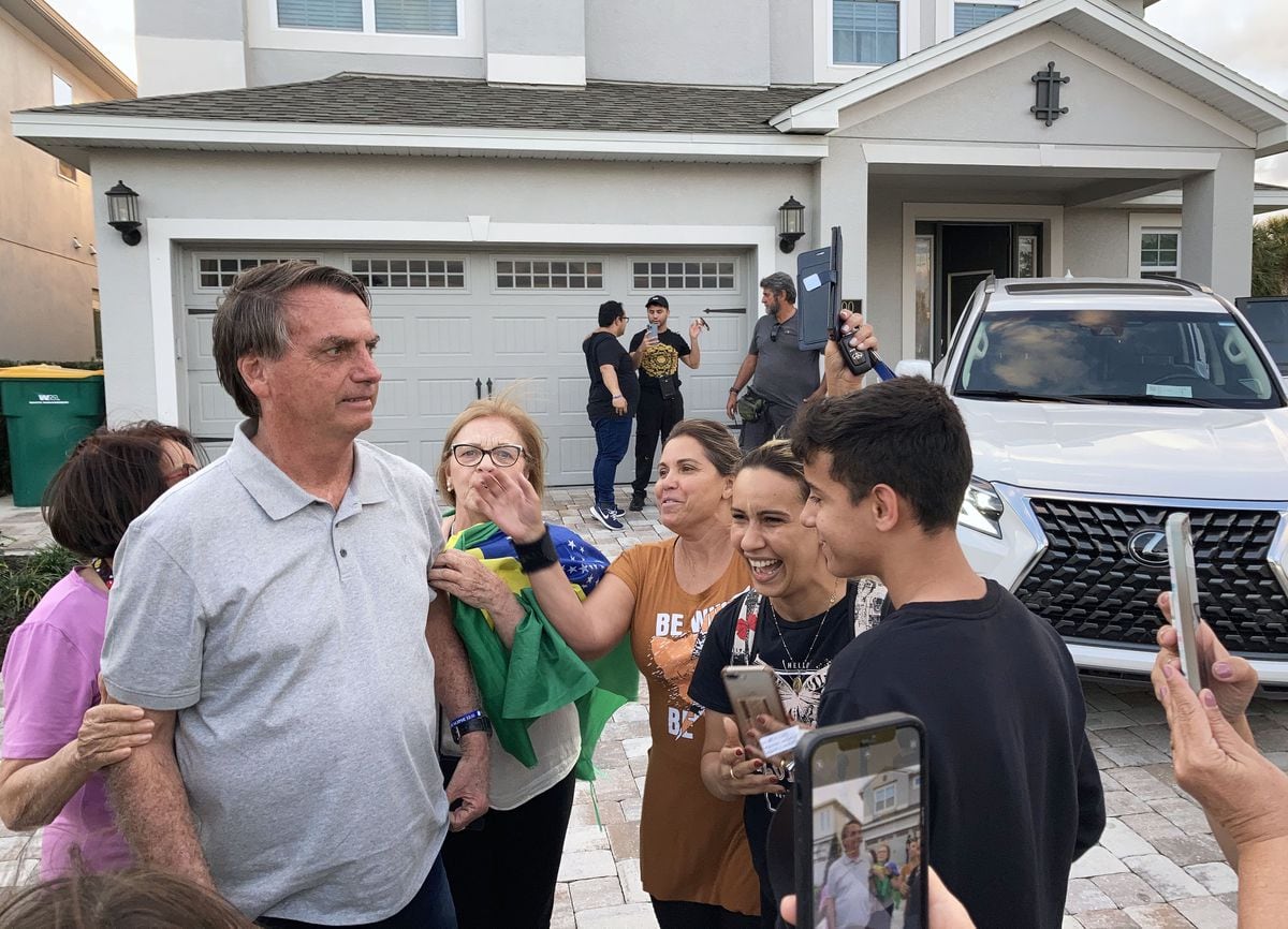 Bolsonaro seeks to stay in US on tourist visa |  International