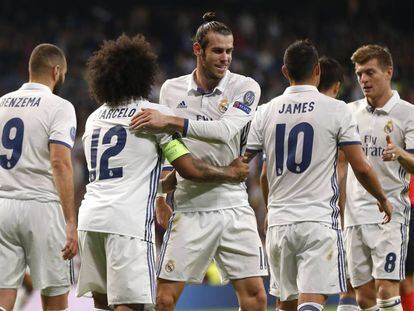 Los jugadores del Real Madrid celebrando un gol en un partido de Champions.