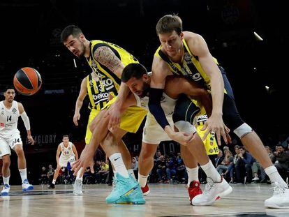 Felipe Reyes, ante el Fenerbahçe