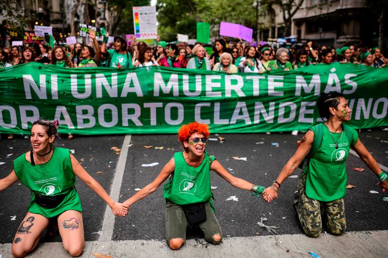 Las Argentinas Presionan Con Protestas En Las Calles Por La Legalizacion Del Aborto Sociedad El Pais