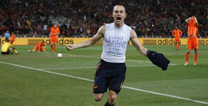 Iniesta celebra el gol en la final del Mundial 2010.