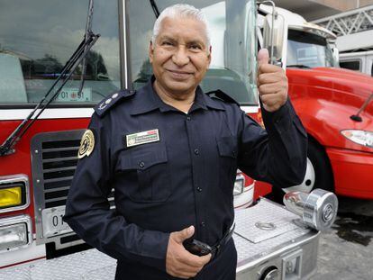 Ra&uacute;l Esquivel, jefe de bomberos de M&eacute;xico DF.