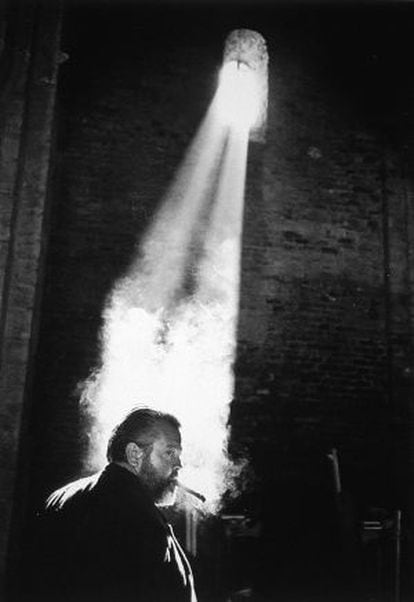 Orson Welles en una imagen de la exposición de fotografías de Magnum 'La pasión por el cine', en Lisboa en 2001.