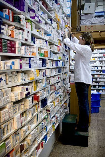 Andalucía quiere dispensar fármacos en hospitales.