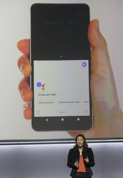 Sabrina Ellis, de Google, explica las cualidades del Google Pixel 2.