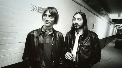 Paul Weller (izquierda) y Eddie Piller, en 1997.