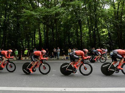 Ciclistas del equipo Sunweb en la etapa contrarreloj del Tour de Francia del pasado domingo.