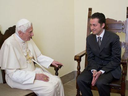 Benedicto XVI visita a Paolo Gabriele en el calabozo del Vaticano el sábado 22 de diciembre.