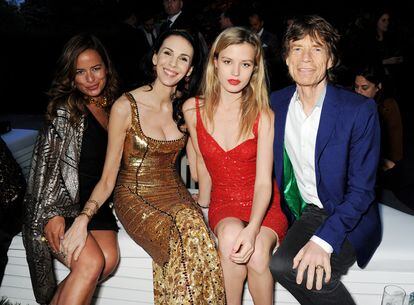 Desde la izquierda: Jade Jagger, L'Wren Scott (fallecida en 2014), Georgia May Jagger y Mick Jagger, en Londres en 2013.