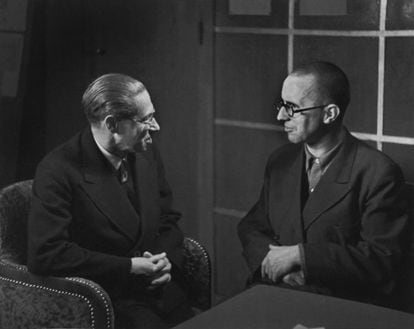 Lion Feuchtwanger y Bertolt Brecht, en 1935. 