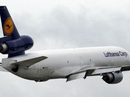 Avi&oacute;n del grupo Lufthansa. 