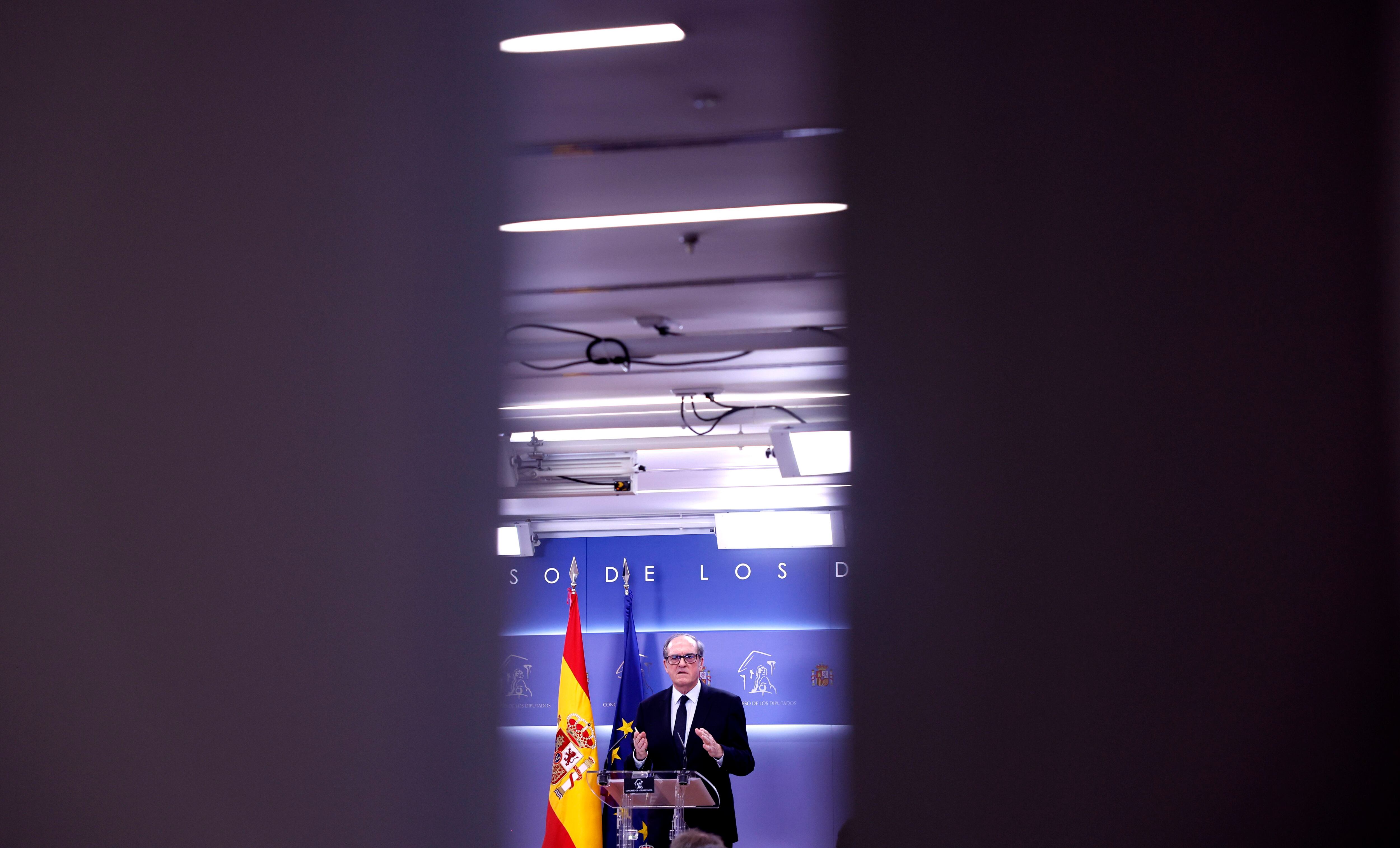 Rueda de prensa de Ángel Gabilondo, este viernes en el Congreso.