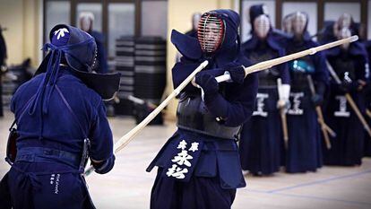 Clase magistral del sensei Nagamatsu en el polideportivo Moscardó.