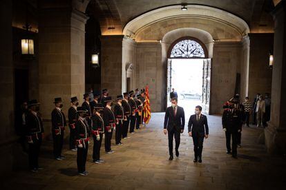El presidente del Gobierno, Pedro Sánchez, y el de la Generalitat, Pere Aragonès, este miércoles en el Palau de la Generalitat.