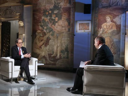 El president de la Generalitat, Quim Torra, durant l'entrevista.