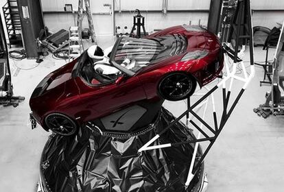 Foto del Tesla Roadster que ha compartido en su cuenta de Instagram Elon Musk