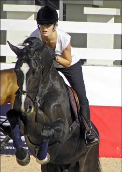 La heredera de Inditex, en un concurso hípico en Valencia en 2009.