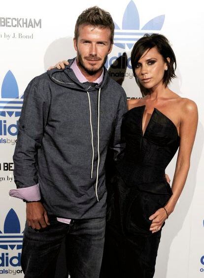 David y Victoria Beckham son jóvenes y están en forma, ¿quién mejor que ellos para ser la imagen de una marca de deportes?. Es lo que han debido pensar los directivos de la firma Adidas, que han elegido al futbolista como rostro de los nuevos diseños de la línea <i>Originals by Originals</i>. La pareja Beckham no se ha perdido la presentación de la colección en la tienda de la avenida Melrose de Los Ángeles (EE UU).