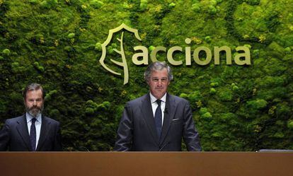 Juan Ignacio (vicepresidente) y José Manuel Entrecanales (presidente), en la junta de accionistas de 2017.