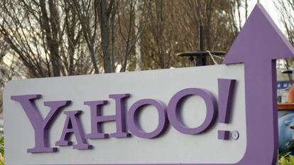 Logo de Yahoo en su sede.
