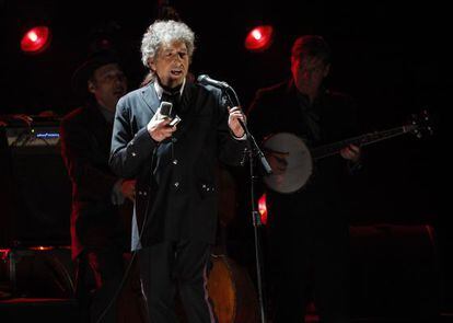 Bob Dylan, en una actuaci&oacute;n en Los &Aacute;ngeles el pasado enero.