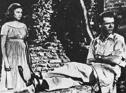 Patricia Walters y Thomas E. Breen, en un fotograma de 'El río' (1950), de Jean Renoir.