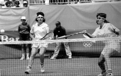 Arantxa y Conchita, durante un partido de Barcelona 92.