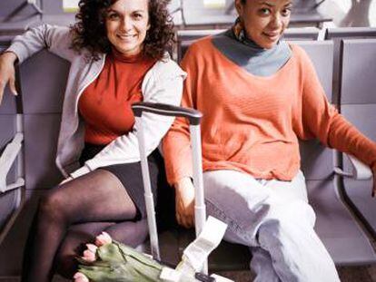 Catalina Calvo, a l'esquerra, protagonista de l'obra, i Denise Duncan, autora i directora.