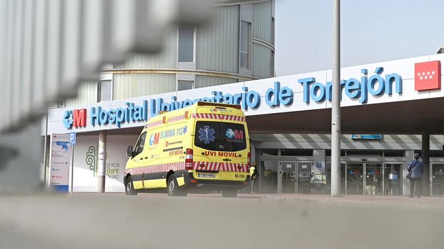 El hospital de Torrejón, donde este jueves dos pacientes dieron positivo por coronavirus y quedaron ingresados.