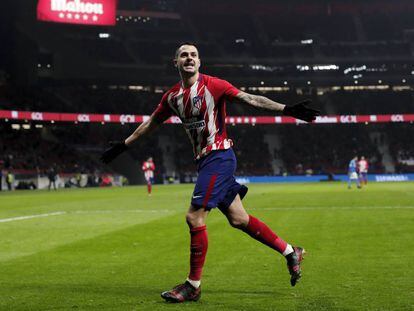 Vitolo celebra su gol al Lleida.