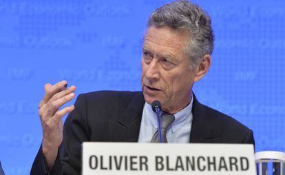Olivier Blanchard, ex economista jefe del FMI, en una rueda de prensa en Washington.