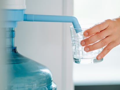 Disfruta de un fácil acceso al agua en tu hogar. GETTY IMAGES.