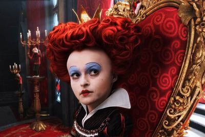 Helena Bonham Carter, como la Reina Roja en <i>Alicia en el País de las maravillas.</i>