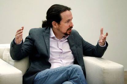 El líder de Unidas Podemos, Pablo Iglesias, durante la reunión que mantuvo este miércoles con el presidente del Gobierno en funciones, Pedro Sánchez.