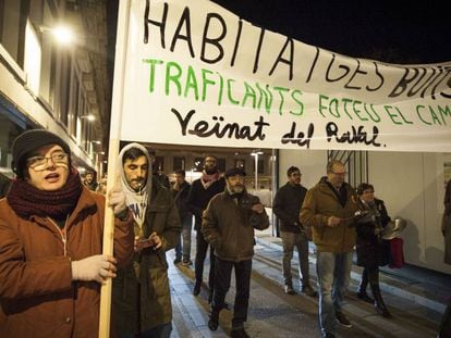 Protesta vecinal contra los narcopisos.