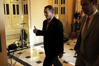 El presidente de la Cámara de Representantes de EE UU, John Boehner, tras ser aprobado su plan sobre el levantamiento del techo de deuda gracias al voto de los republicanos.