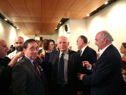 Josep Borrell, alto representante de la UE para Asuntos Exteriores y Política de Seguridad, junto a José Manuel Albares, ministro español de Asuntos Exteriores, el martes en Madrid.