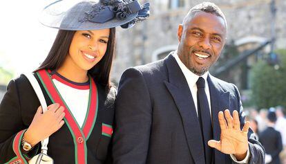 Idris Elba y Sabrina Dhowre en la boda de Enrique de Inglaterra y Meghan Markle, en Londres, el pasado 19 de mayo.