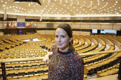 Cristina Cartes, de 30 años, en el Parlamento Europeo, en Bruselas, este viernes.