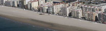 Paseo Marítimo y Playa Victoria de Cádiz.