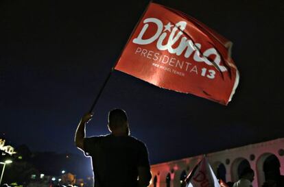 Los seguidores de Dilma Roussef en Río, este domingo