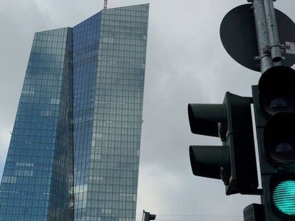 El BCE advierte de posibles medidas legales contra los bancos que no anulen el dividendo