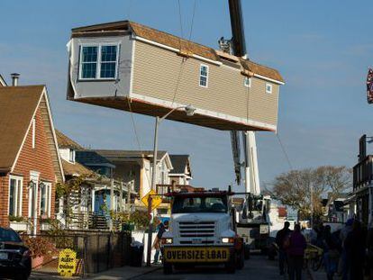 Reposici&oacute;n de casas afectadas en Long Beach (Nueva York).