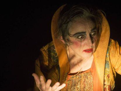 Un momento de la obra de teatro &#039;As&iacute; que pasen cinco a&ntilde;os&#039;, de Lorca. 