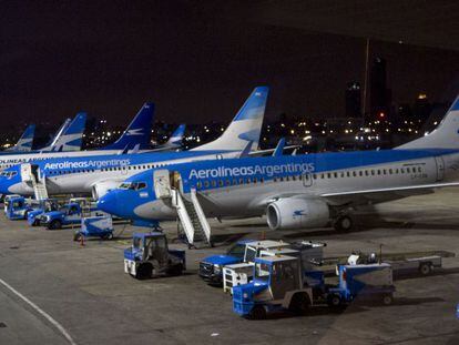 Flota de aviones de Aerol&iacute;neas Argentinas en el aeropuerto Jorge Newbery, Buenos Aires. 