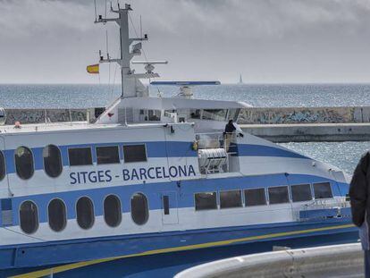 Sortida del Ferri Sitges-Barcelona.